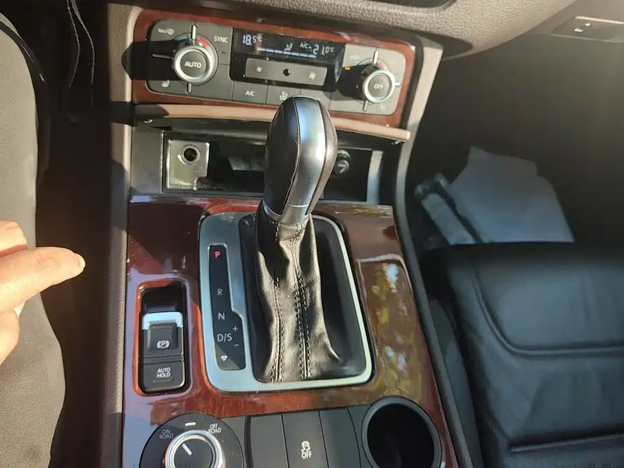 Volkswagen Touareg — миниатюра 16