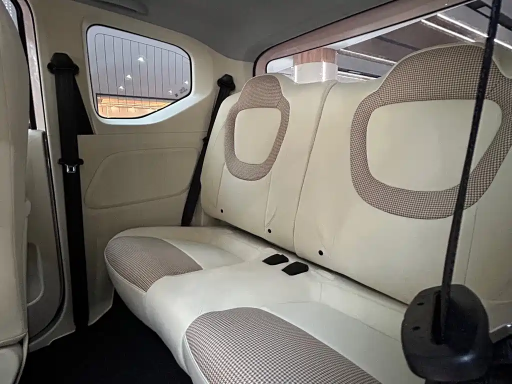 Wuling MINIEV — миниатюра 12