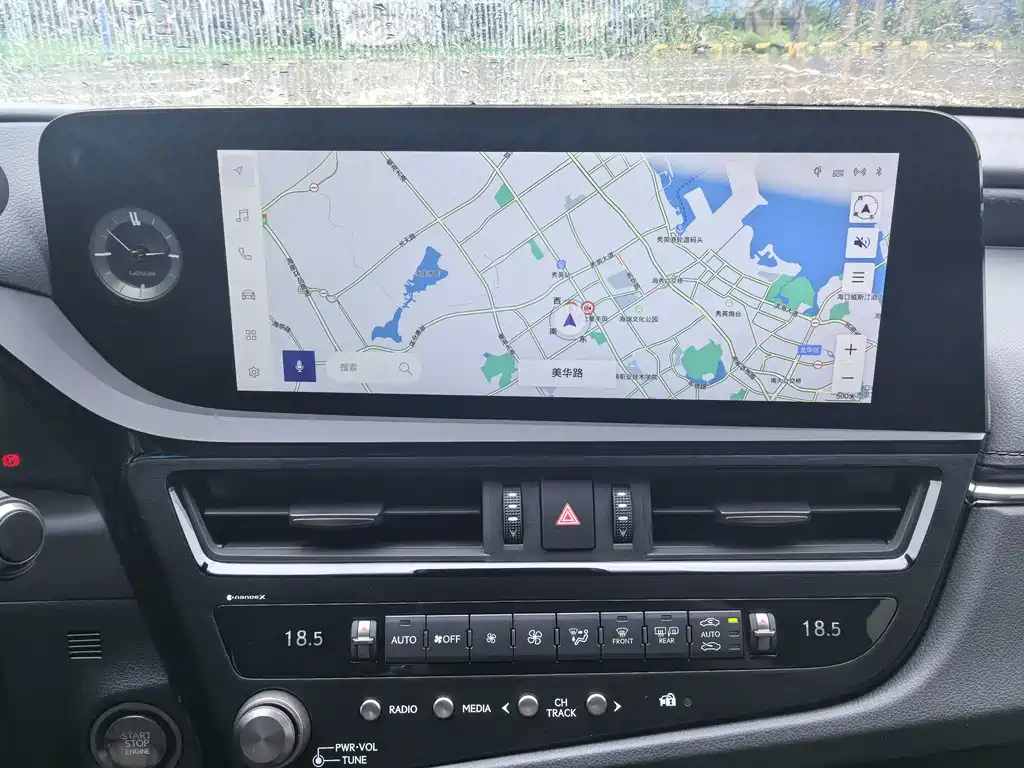 Lexus ES — миниатюра 21