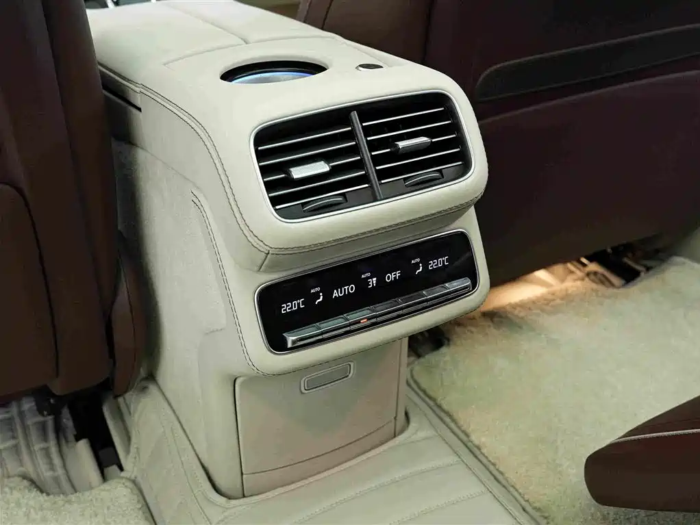 Mercedes-Benz GLS — миниатюра 19