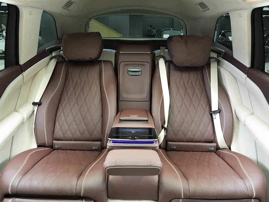 Mercedes-Benz GLS — миниатюра 14