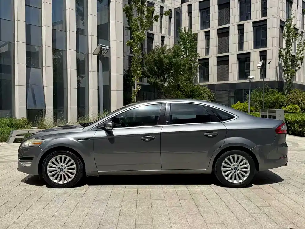 Ford Mondeo Zhisheng — миниатюра 3