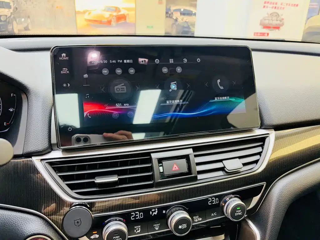 Honda Accord — миниатюра 18