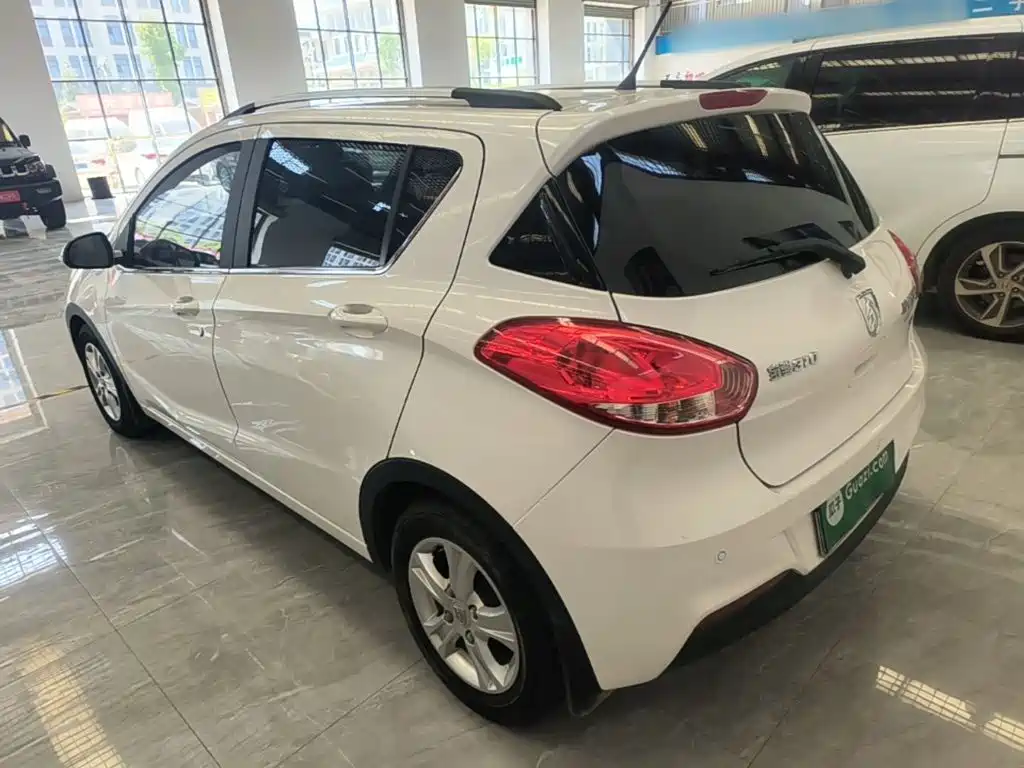 Baojun 310 — миниатюра 5
