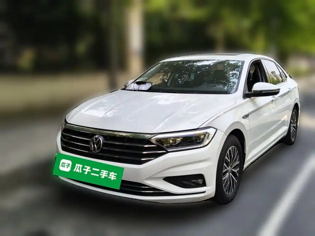 Купить Volkswagen Sagitar