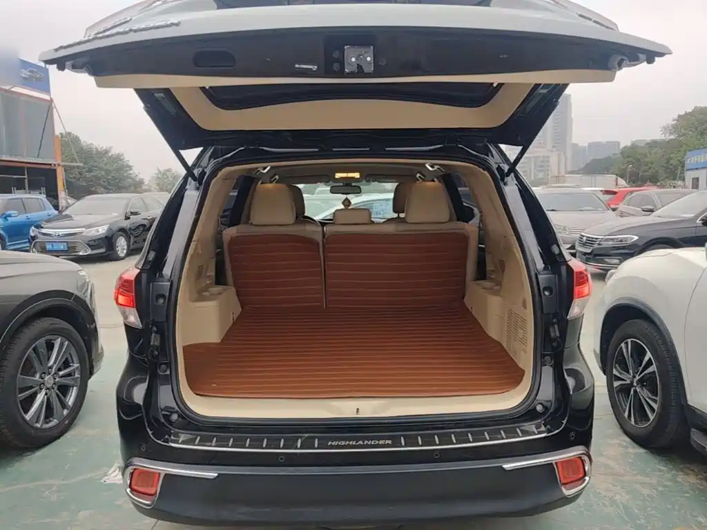 Toyota Highlander — миниатюра 19