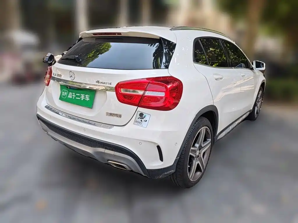 Mercedes-Benz GLA — миниатюра 6