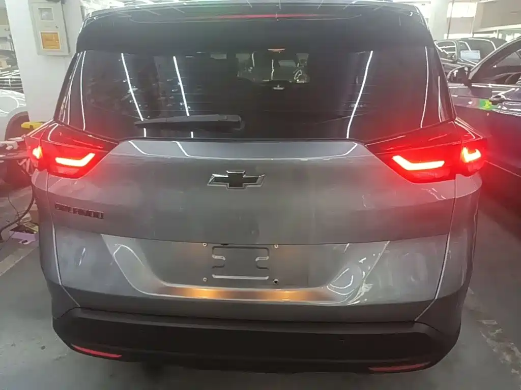 Chevrolet Volando — миниатюра 6