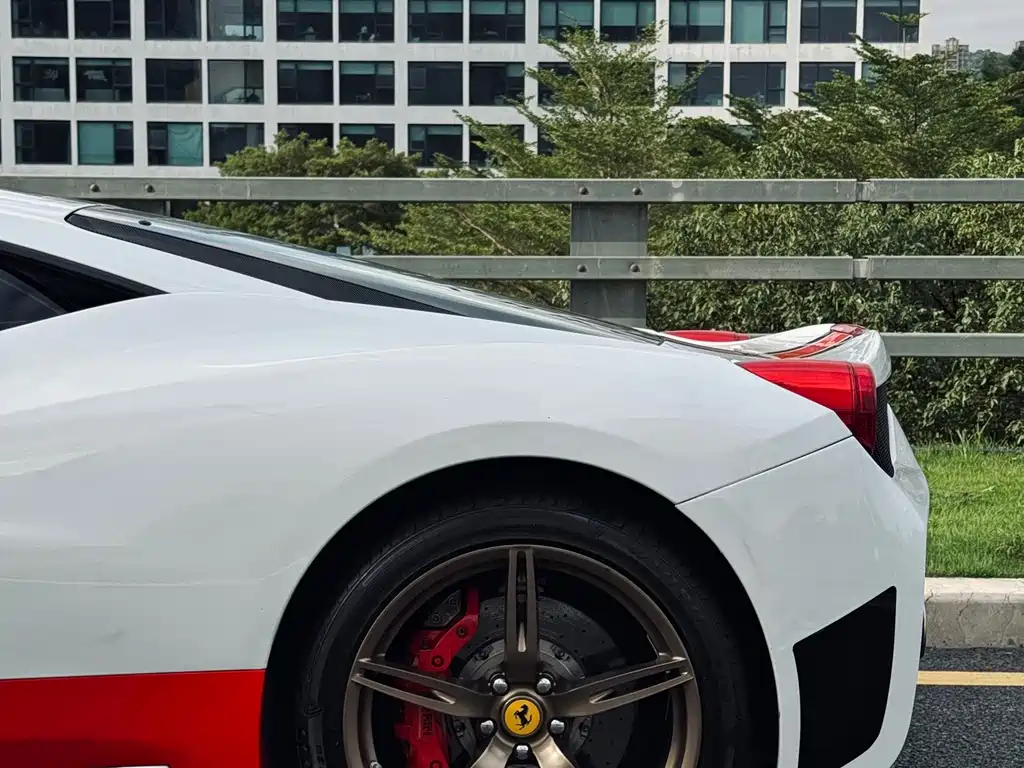 Ferrari 458 — миниатюра 8