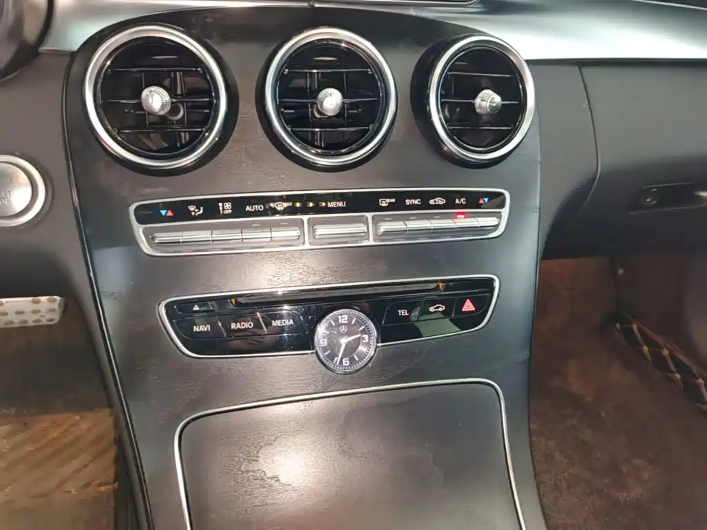 Mercedes-Benz C-Class — миниатюра 9