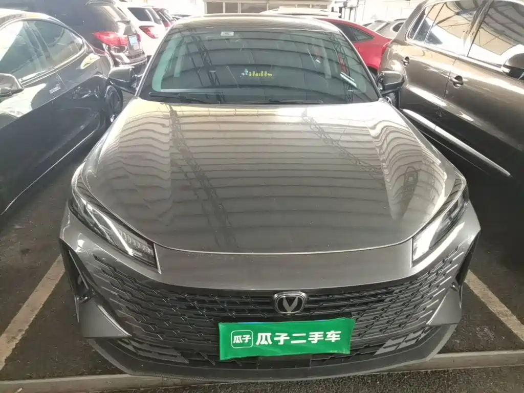 Changan Yida — миниатюра 3