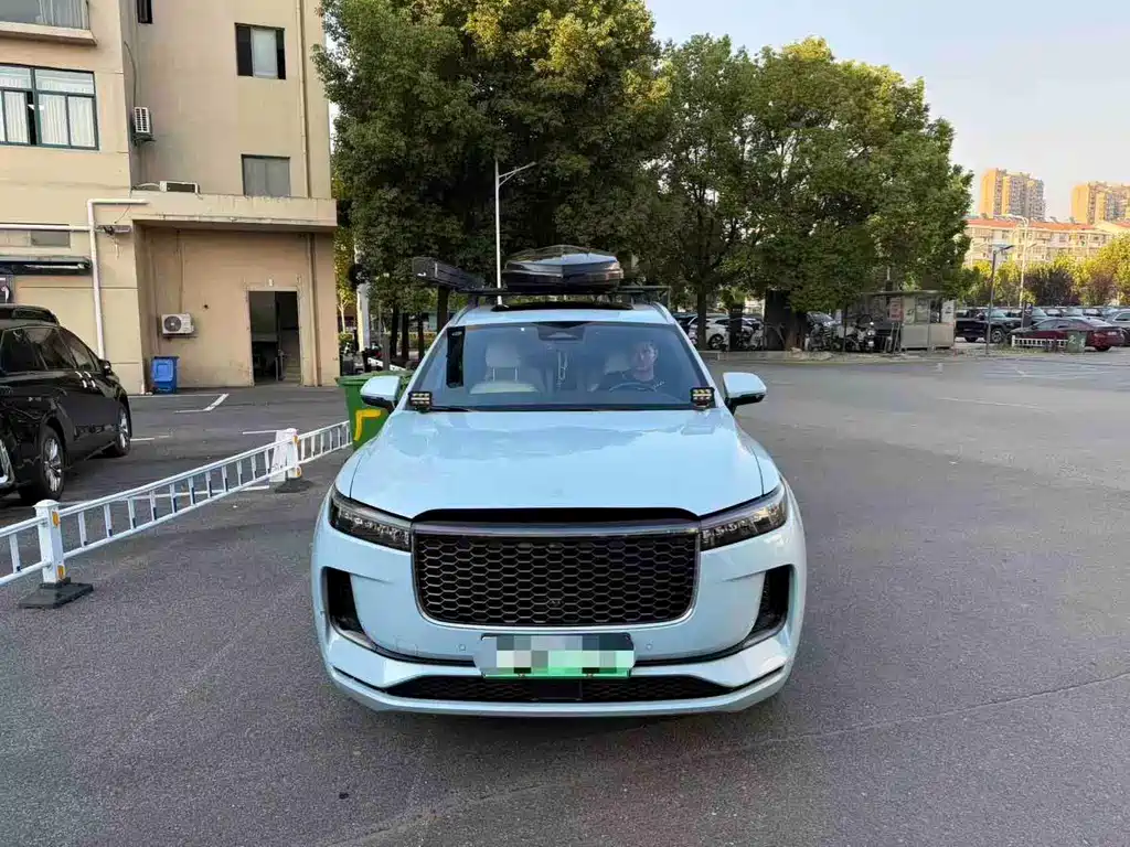 Li Auto Li ONE — миниатюра 2