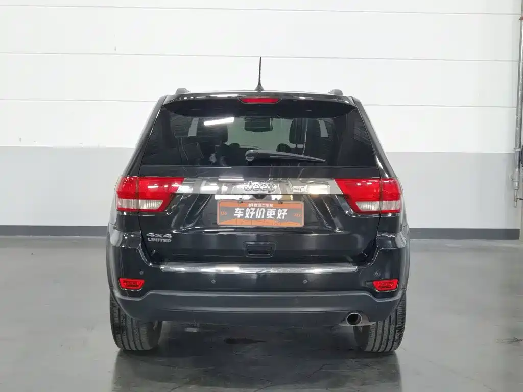 Jeep Grand Cherokee (Import) — миниатюра 4