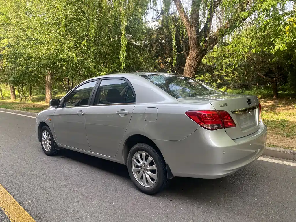 BYD L3 2013 1.5L AT Comfort