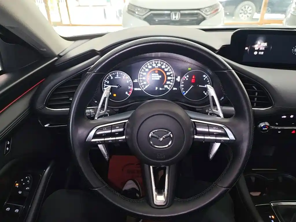 Mazda 3 Axela — миниатюра 11