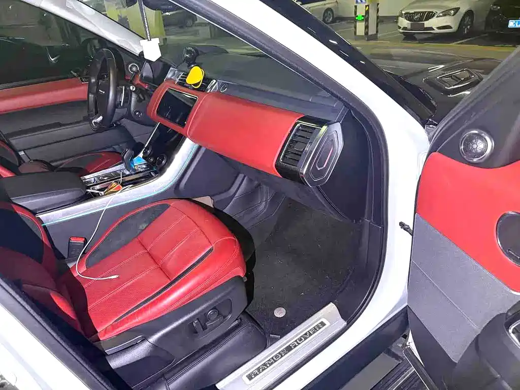 Land Rover Sport — миниатюра 3