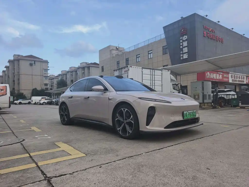 NIO ET5 — миниатюра 2