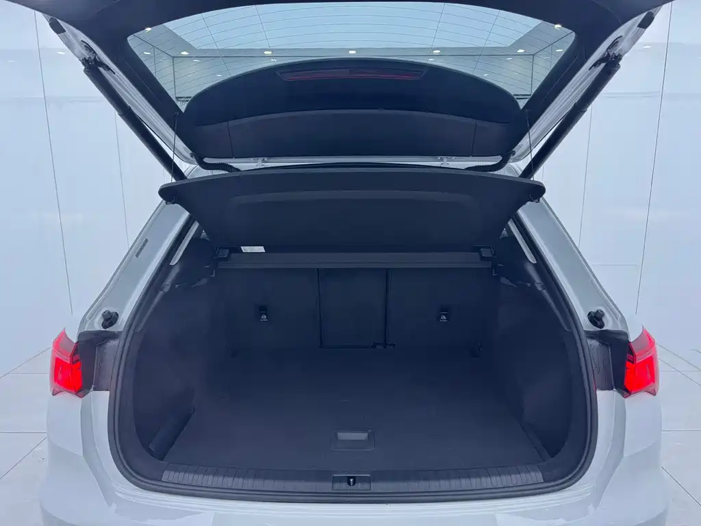 Audi Q3 — миниатюра 16