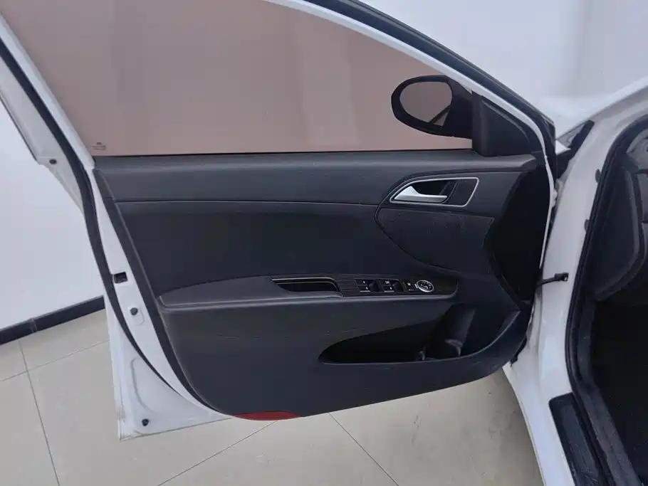 Hyundai Mistra — миниатюра 7