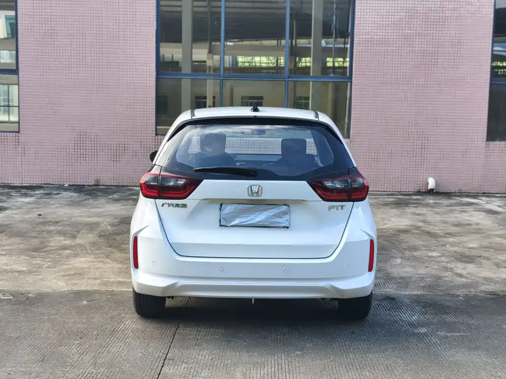 Honda Fit — миниатюра 7