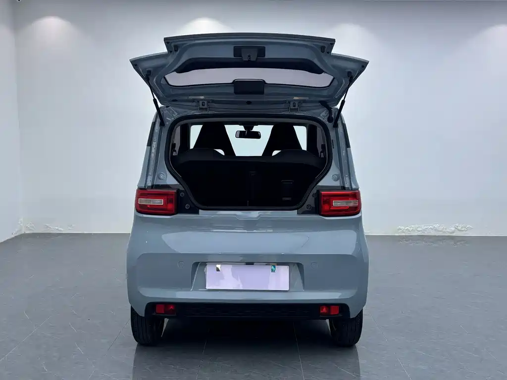 Wuling MINIEV — миниатюра 4