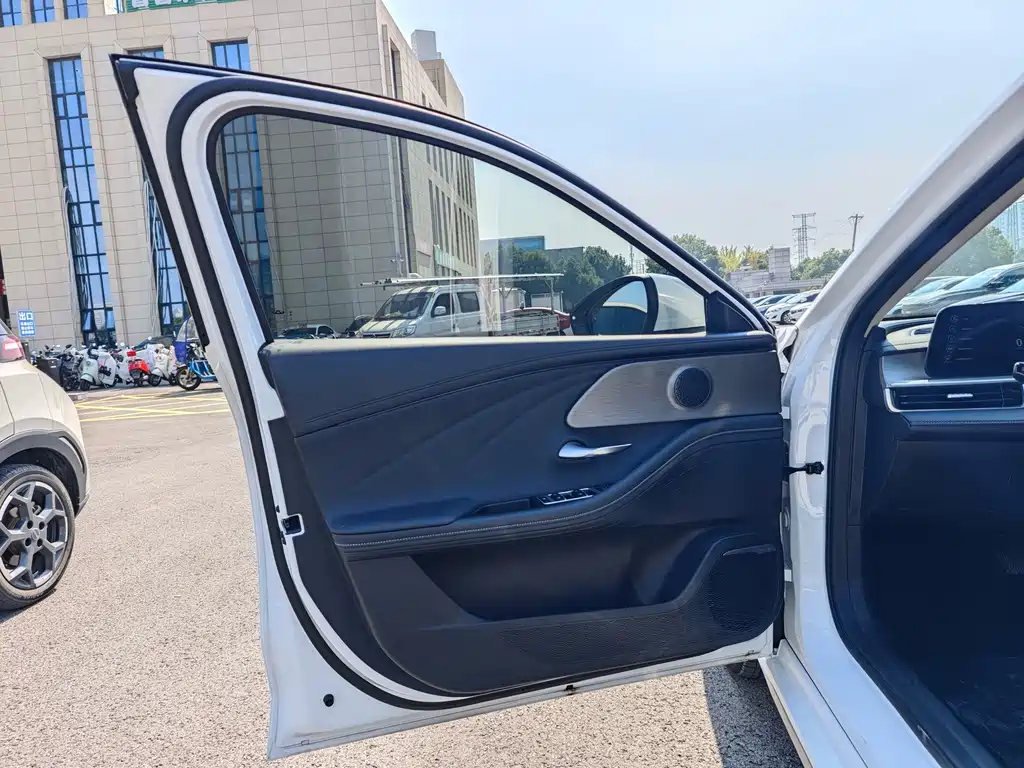 Chery Arrizo 8 — миниатюра 12