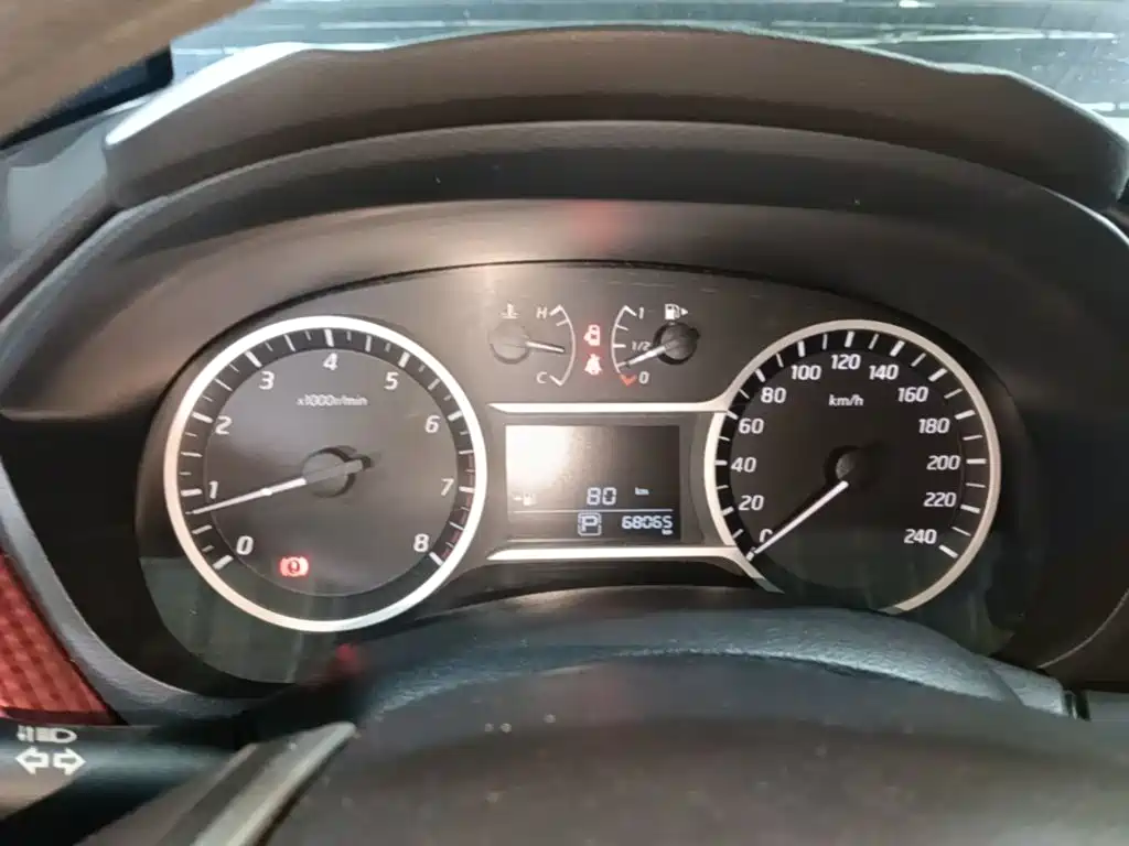 Nissan Bluebird — миниатюра 12