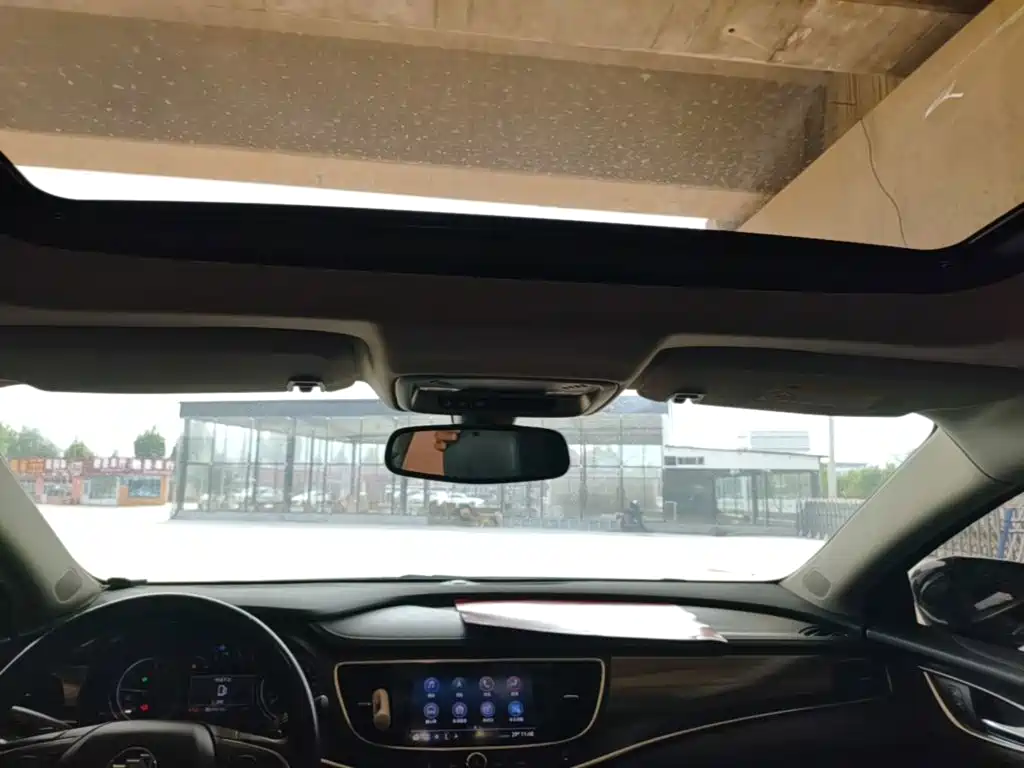 Buick LaCrosse — миниатюра 18