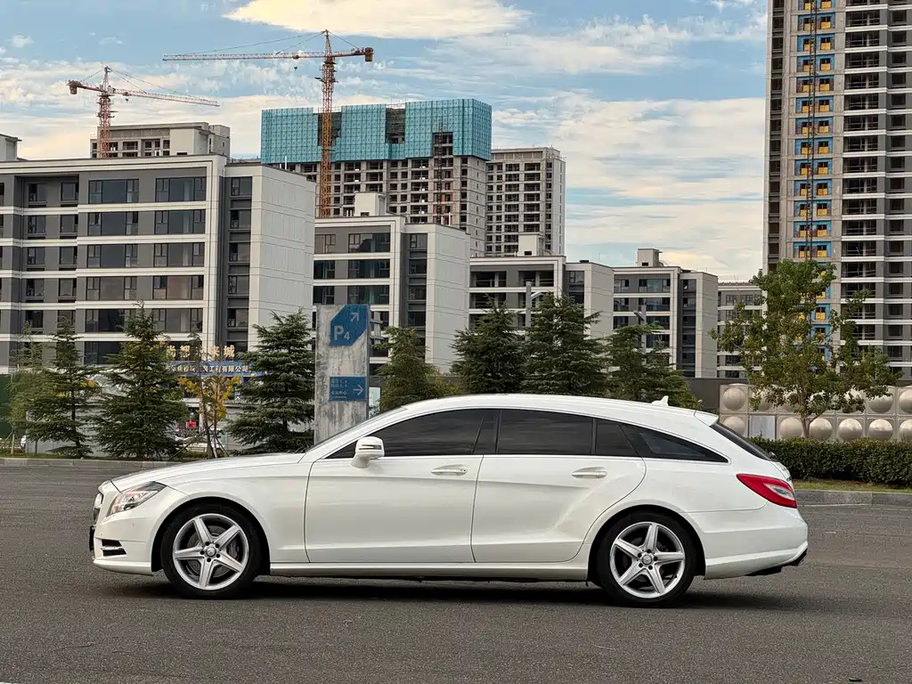 Mercedes-Benz CLS — миниатюра 9