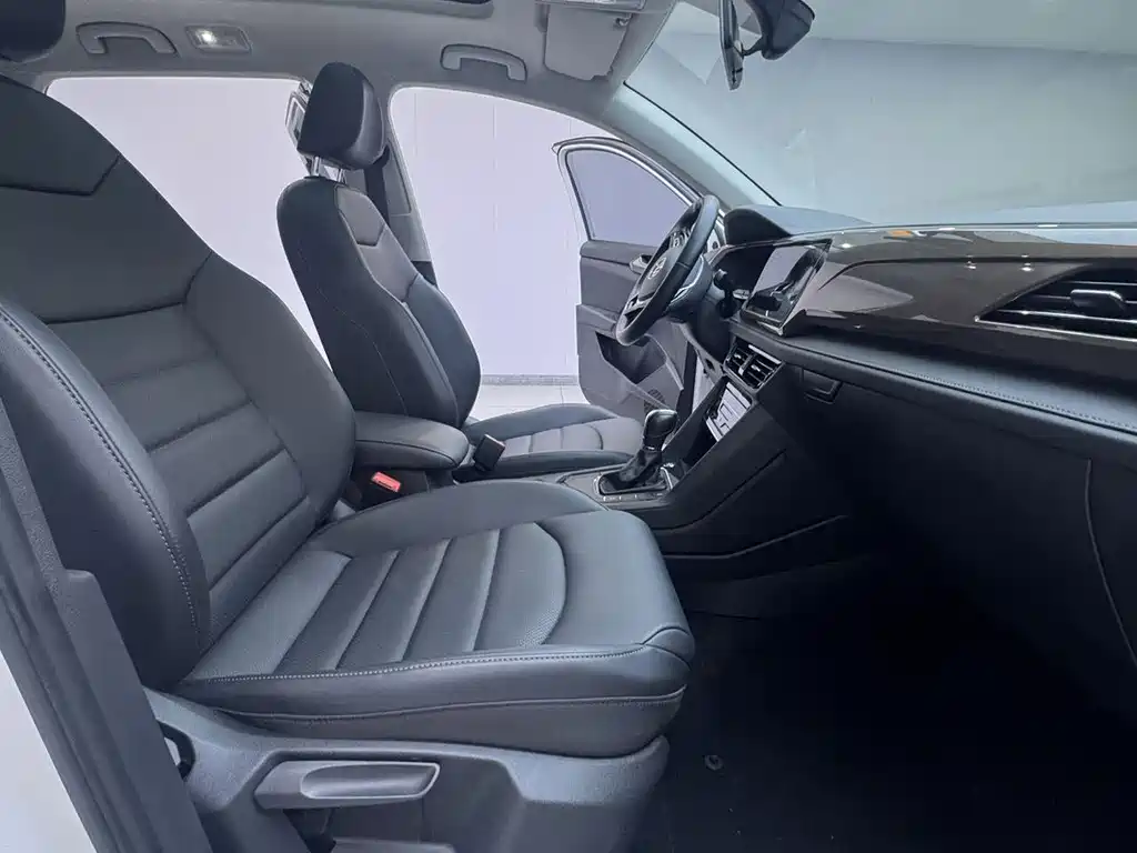 Volkswagen Tharu — миниатюра 10