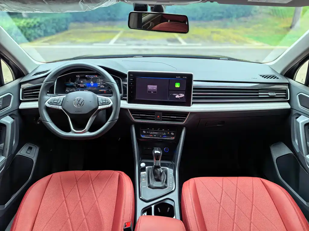 Volkswagen Tiguan L — миниатюра 11