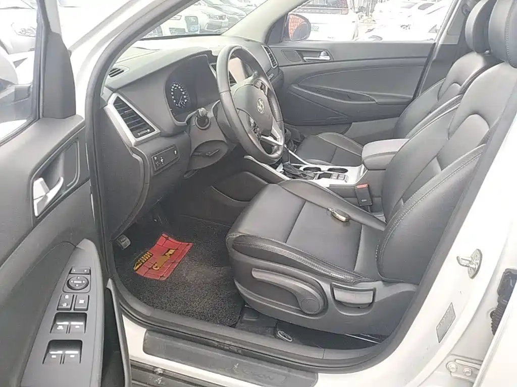 Hyundai Tucson — миниатюра 16