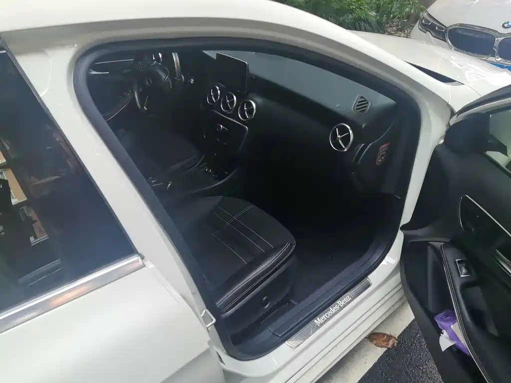 Mercedes-Benz A-Class (Import) — миниатюра 18