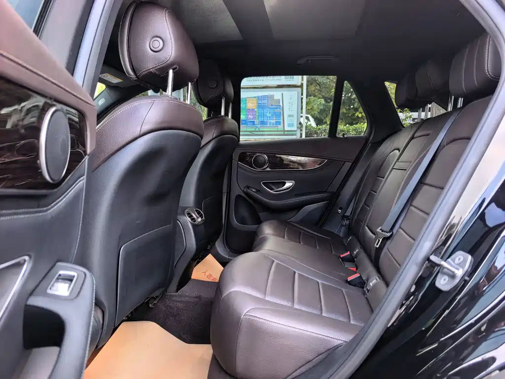 Mercedes-Benz GLC — миниатюра 10