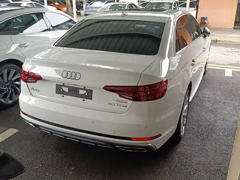 Audi A4L — миниатюра 7