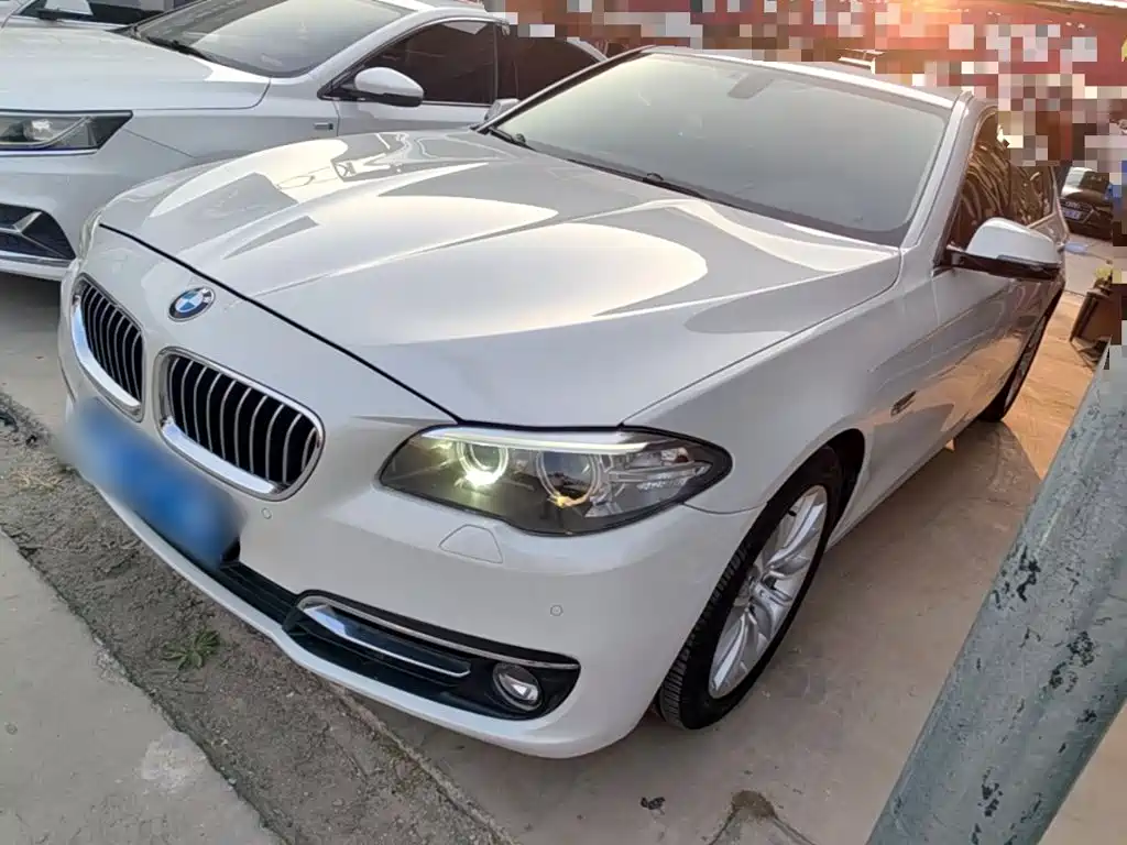 BMW 5 Series — миниатюра 2