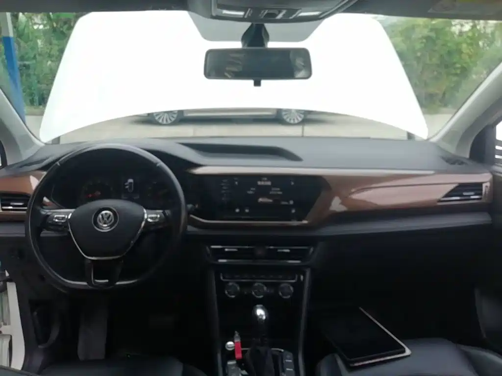 Volkswagen Tharu — миниатюра 10