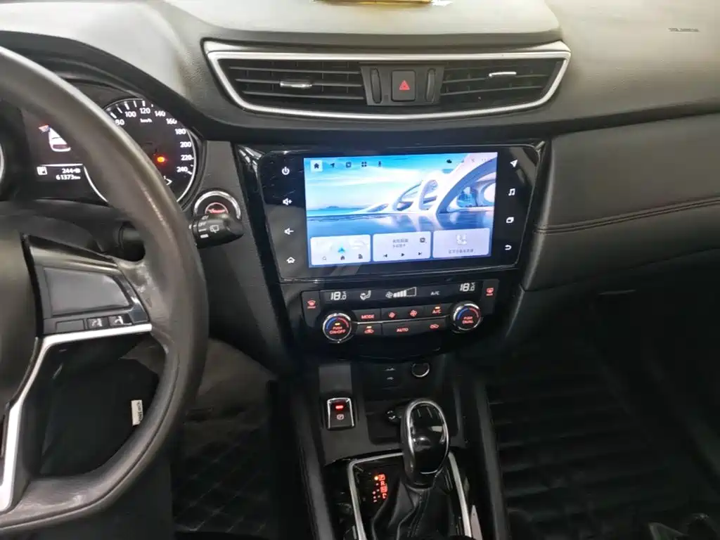 Nissan Qashqai — миниатюра 13