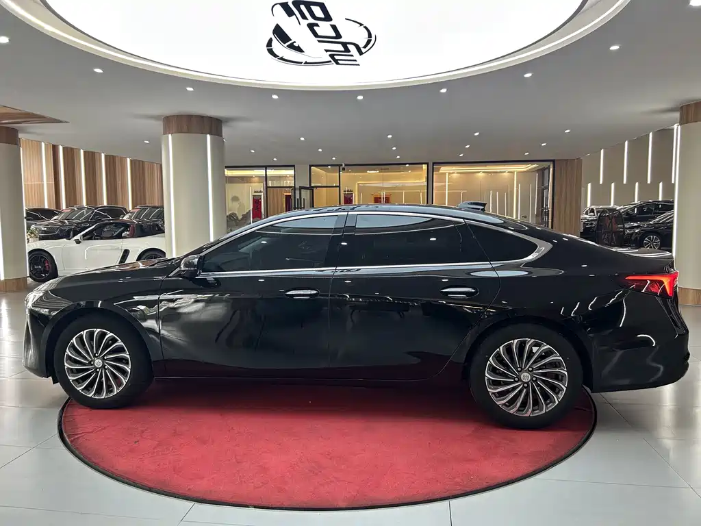 Buick LaCrosse — миниатюра 8