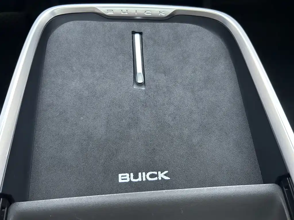 Buick LaCrosse — миниатюра 29