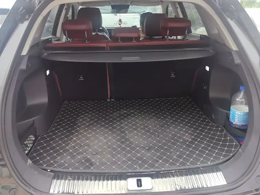 Hongqi Hongqi HS5 — миниатюра 4