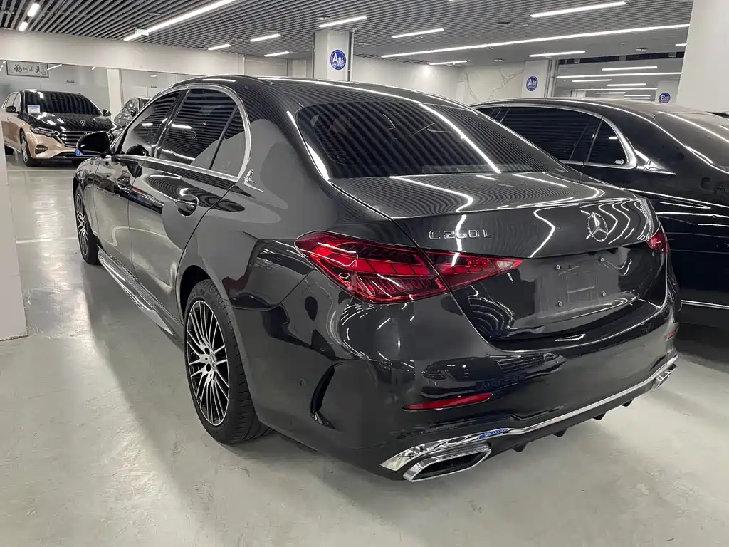 Mercedes-Benz C-Class — миниатюра 10