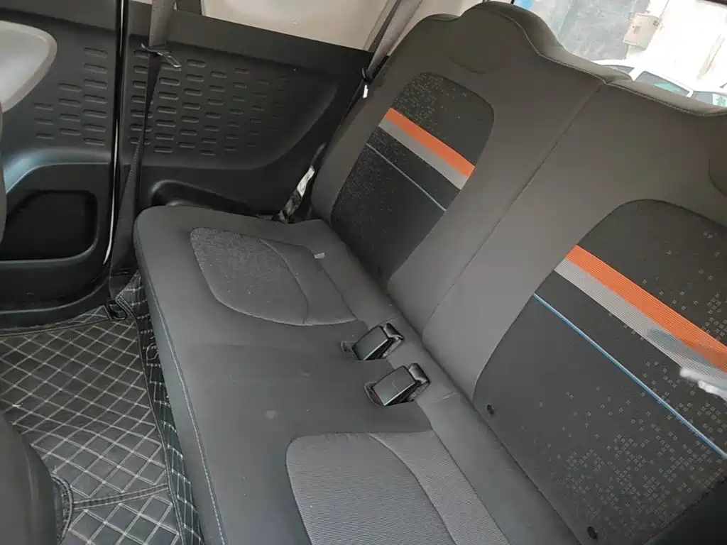 Wuling MINIEV — миниатюра 17