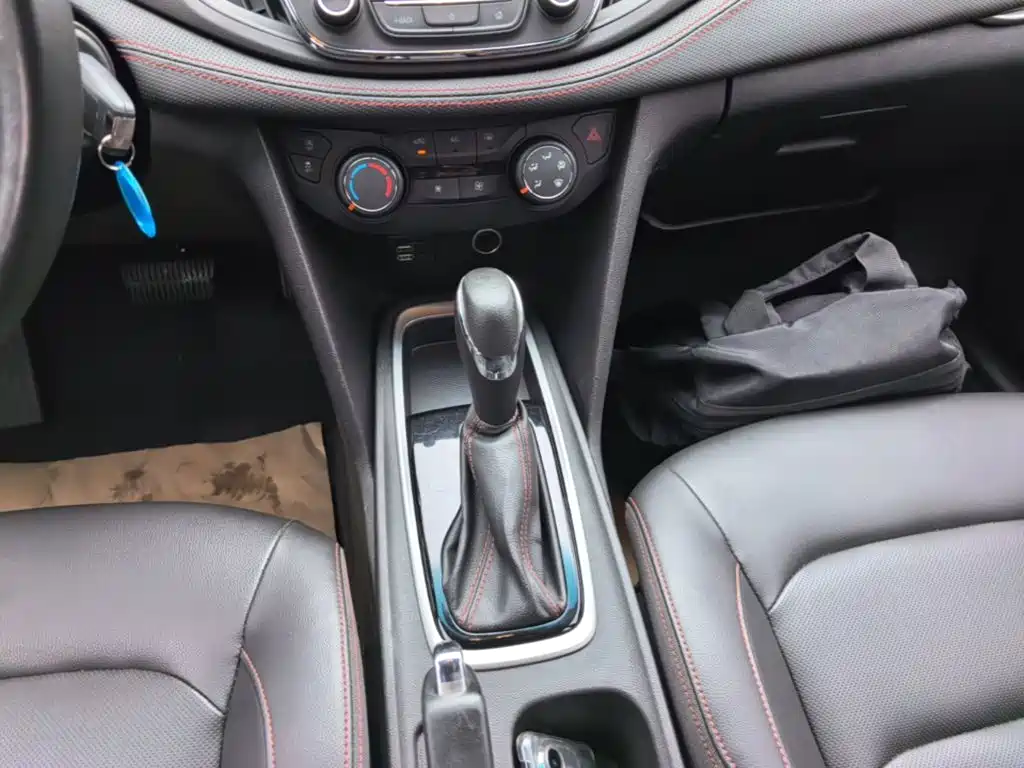 Chevrolet Monza — миниатюра 14