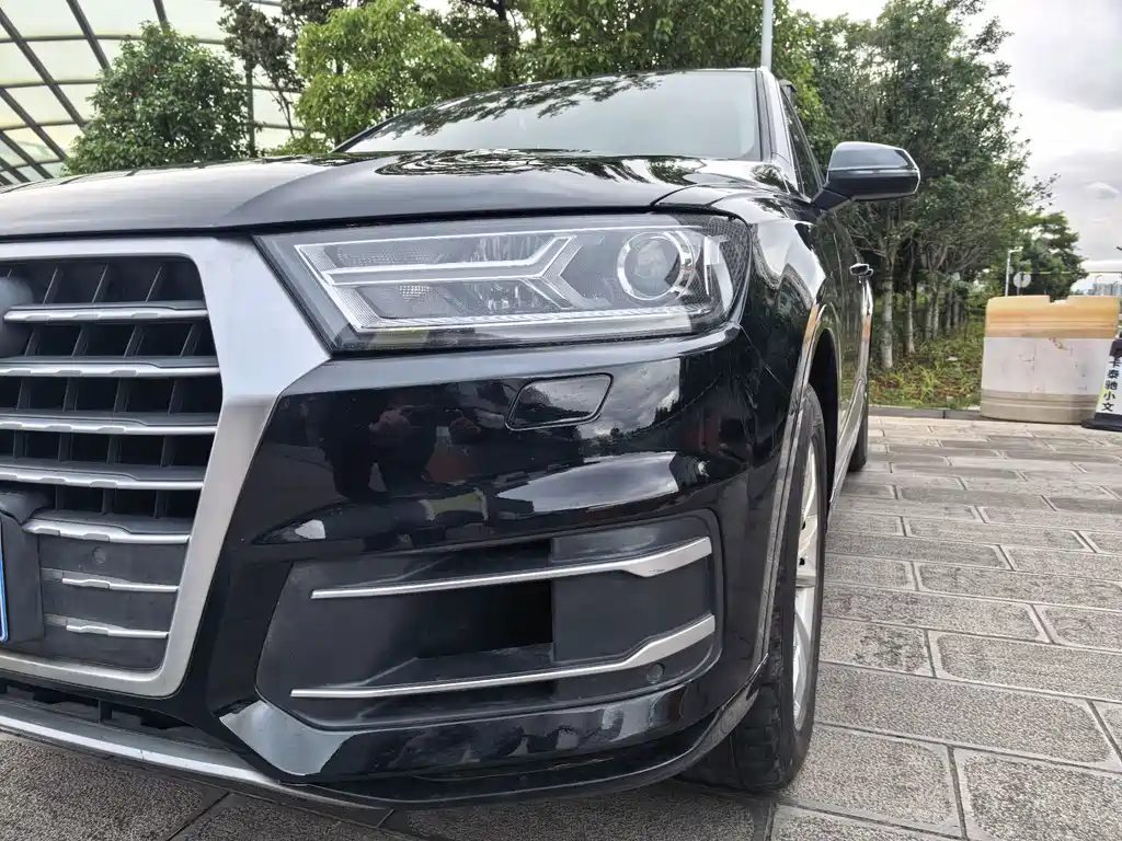 Audi Q7 — миниатюра 13