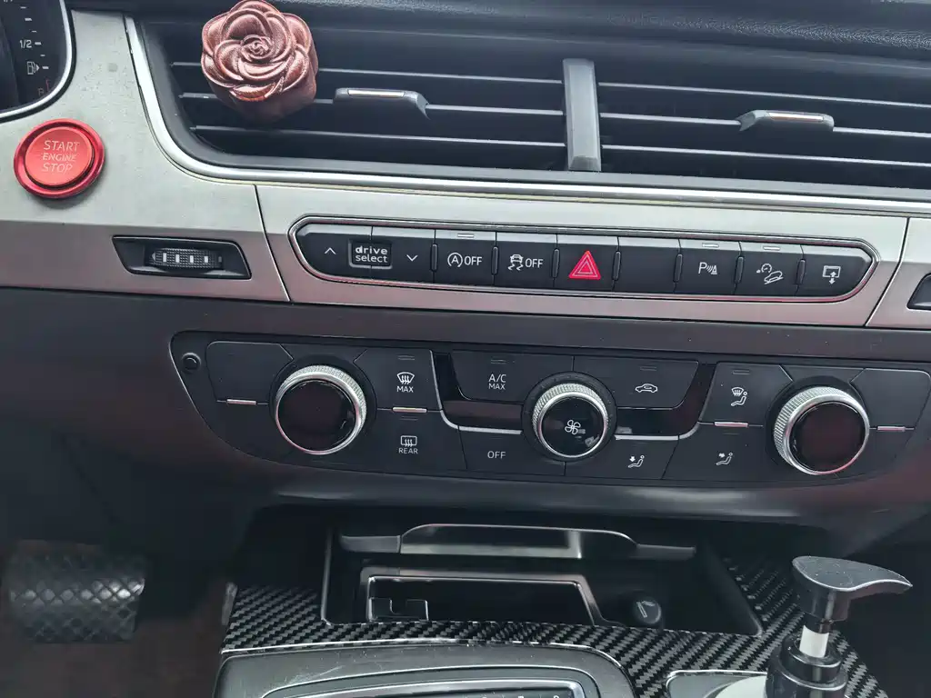Audi Q7 — миниатюра 27