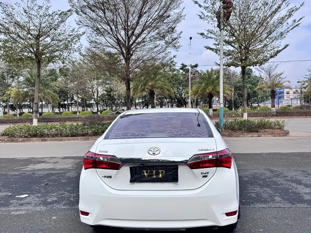 TOYOTA COROLLA
