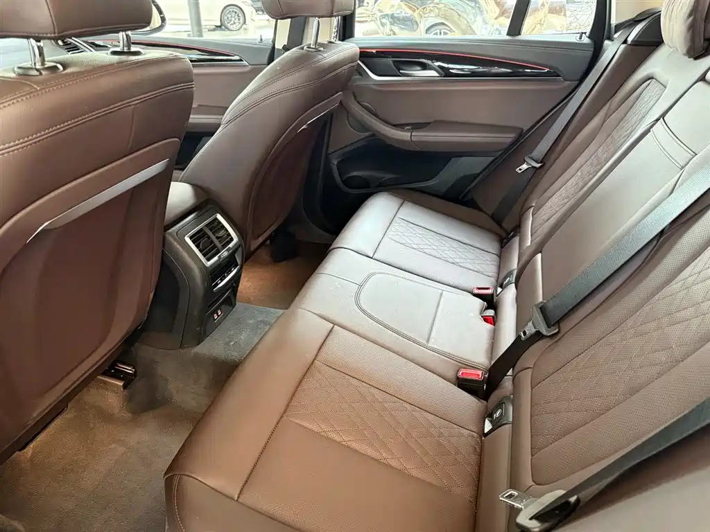 BMW X3 — миниатюра 8