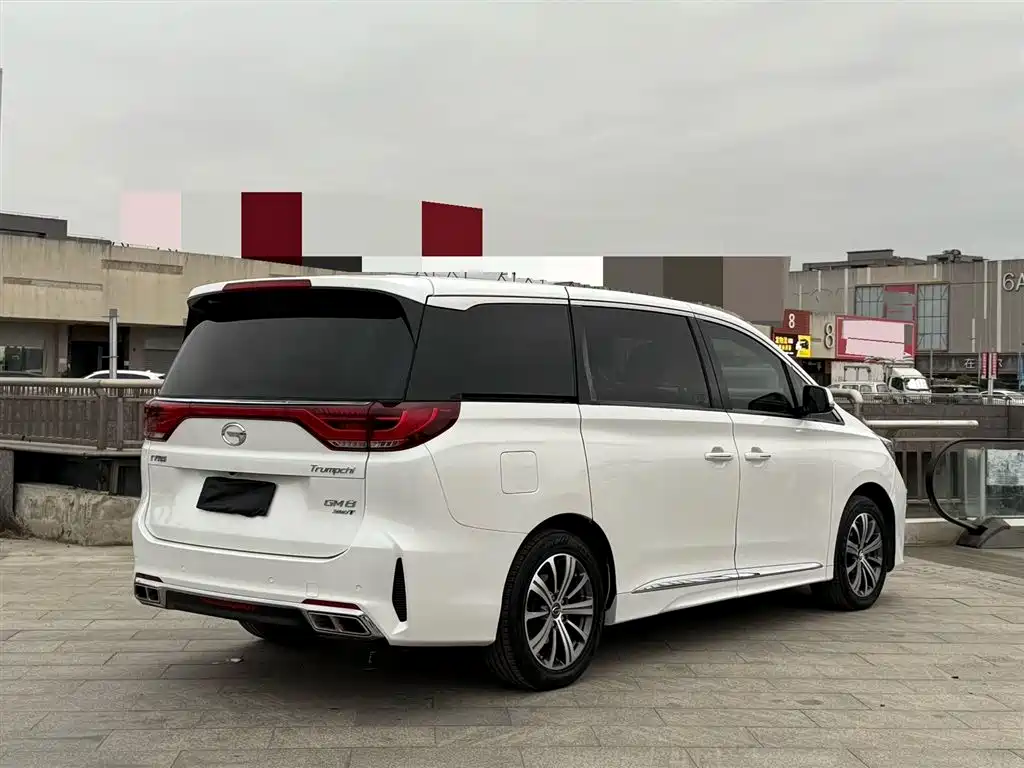 GAC TRUMPCHI M8