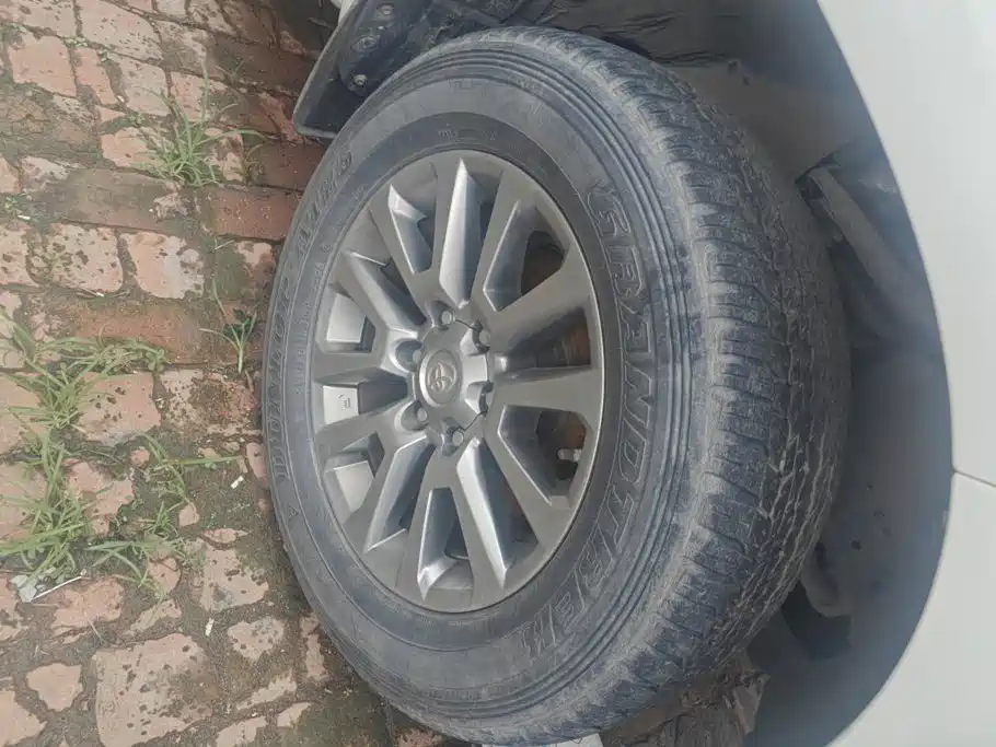 Toyota Prado — миниатюра 6